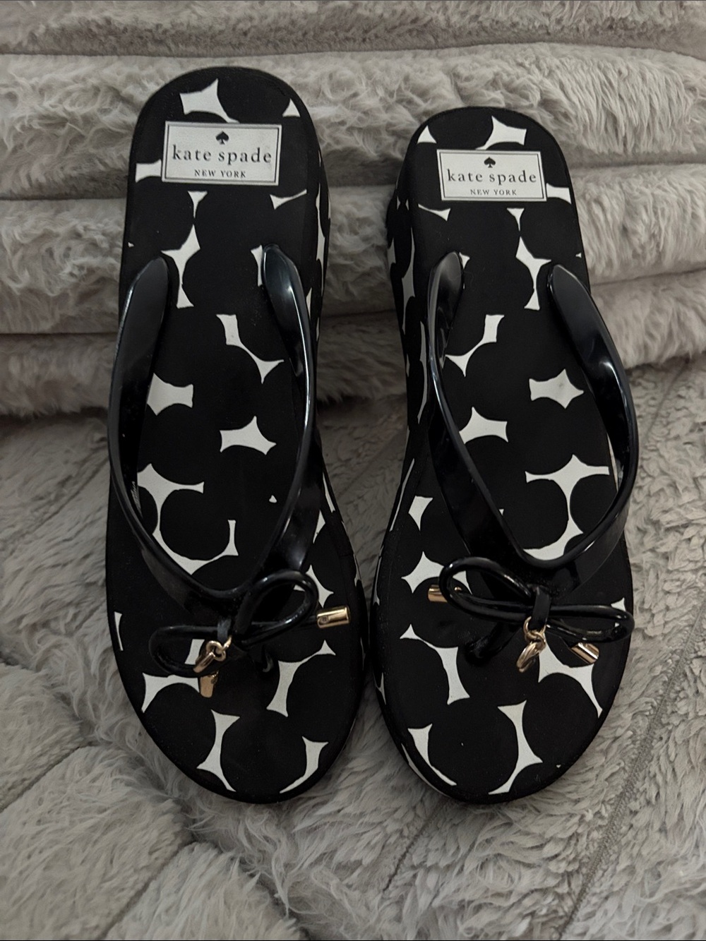 kate spade Black & White Patterned Bow Flip Flop Sandals